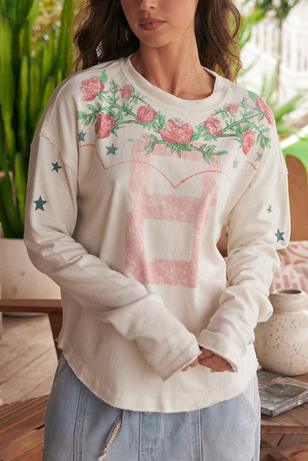 White Elegant Flower Long Sleeve Round Neck Blouse