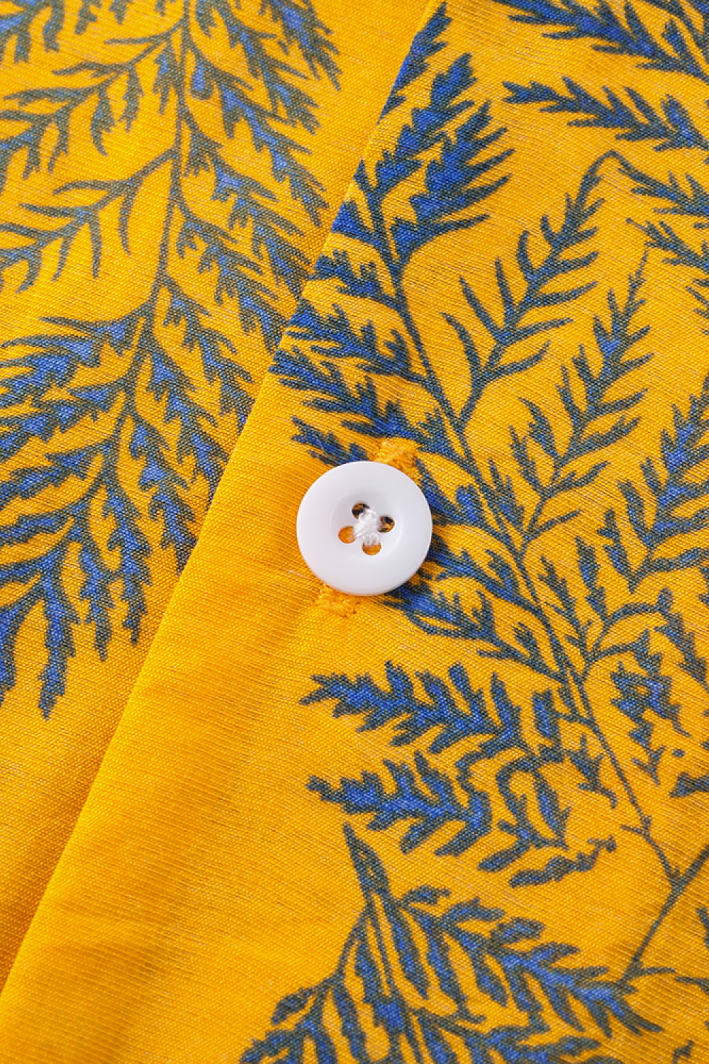 Botanical Pattern Button-Up Short Sleeve Shirt