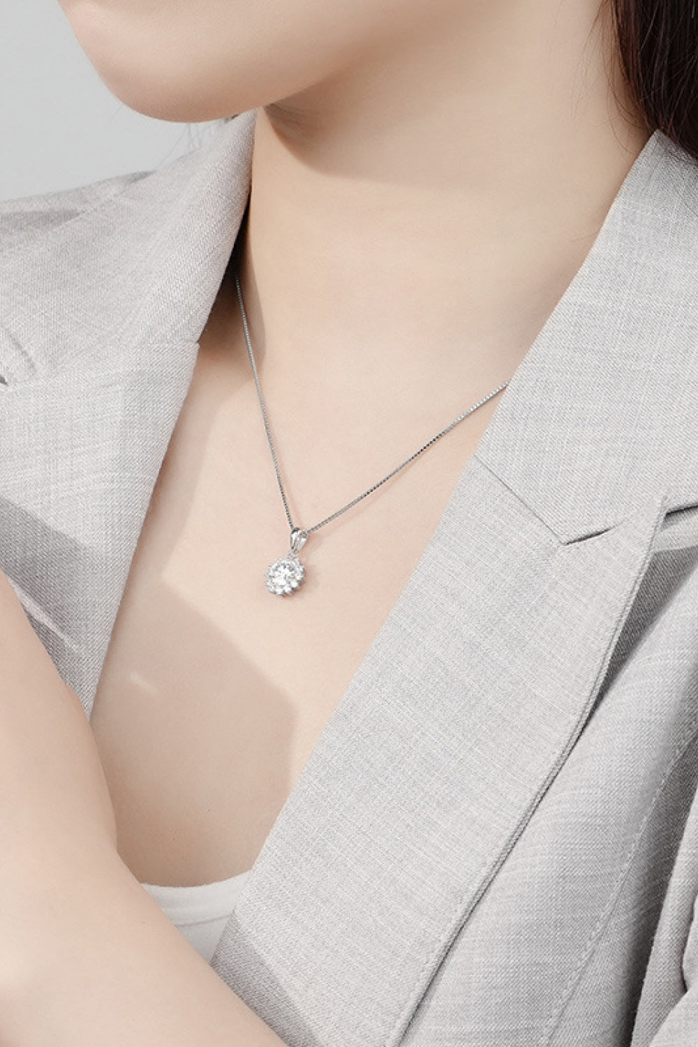 Moissanite Flower Pendant Necklace