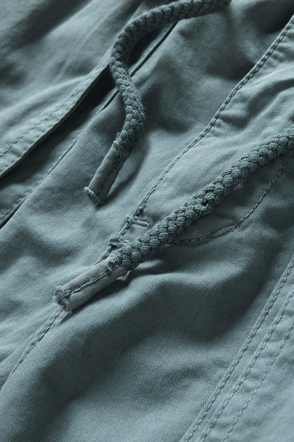 Drawstring Waist Button and Zipper Closure Cargo Shorts