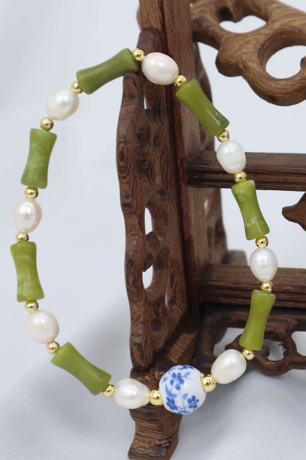 Freshwater Pearl and Peridot Bracelet