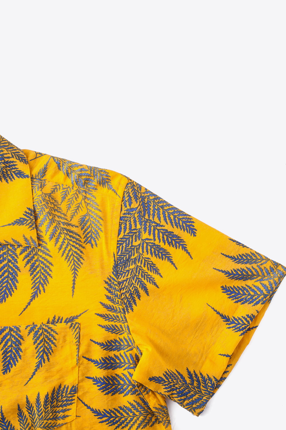 Botanical Pattern Button-Up Short Sleeve Shirt