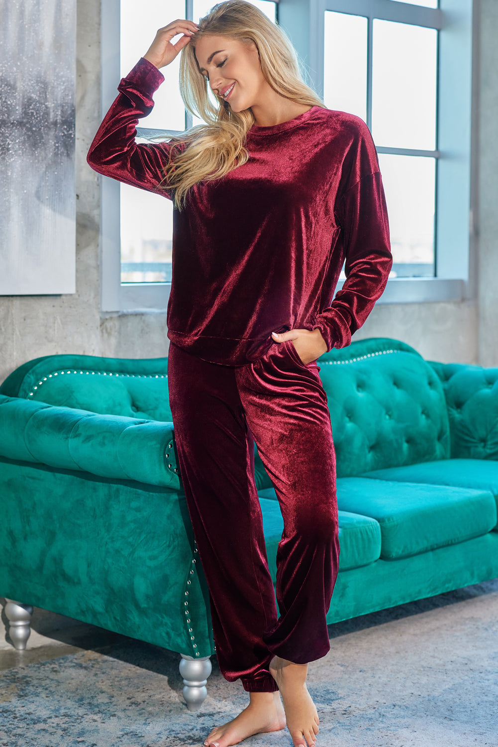 Red Solid Velvet Round Neck Top & Drawstring Pants Longe Set