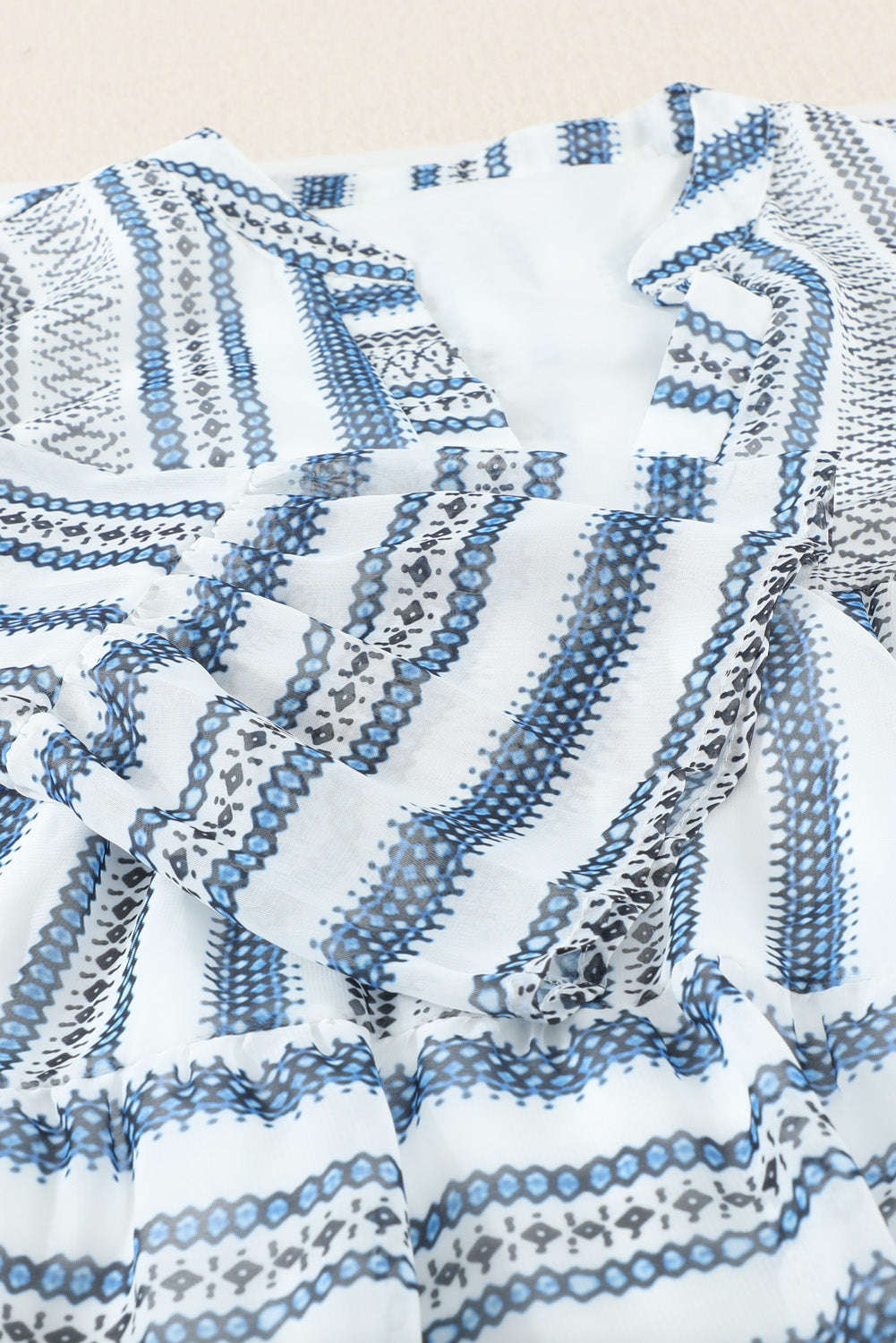 Green Chiffon Bell Sleeve Split V Neck Tunic Dress