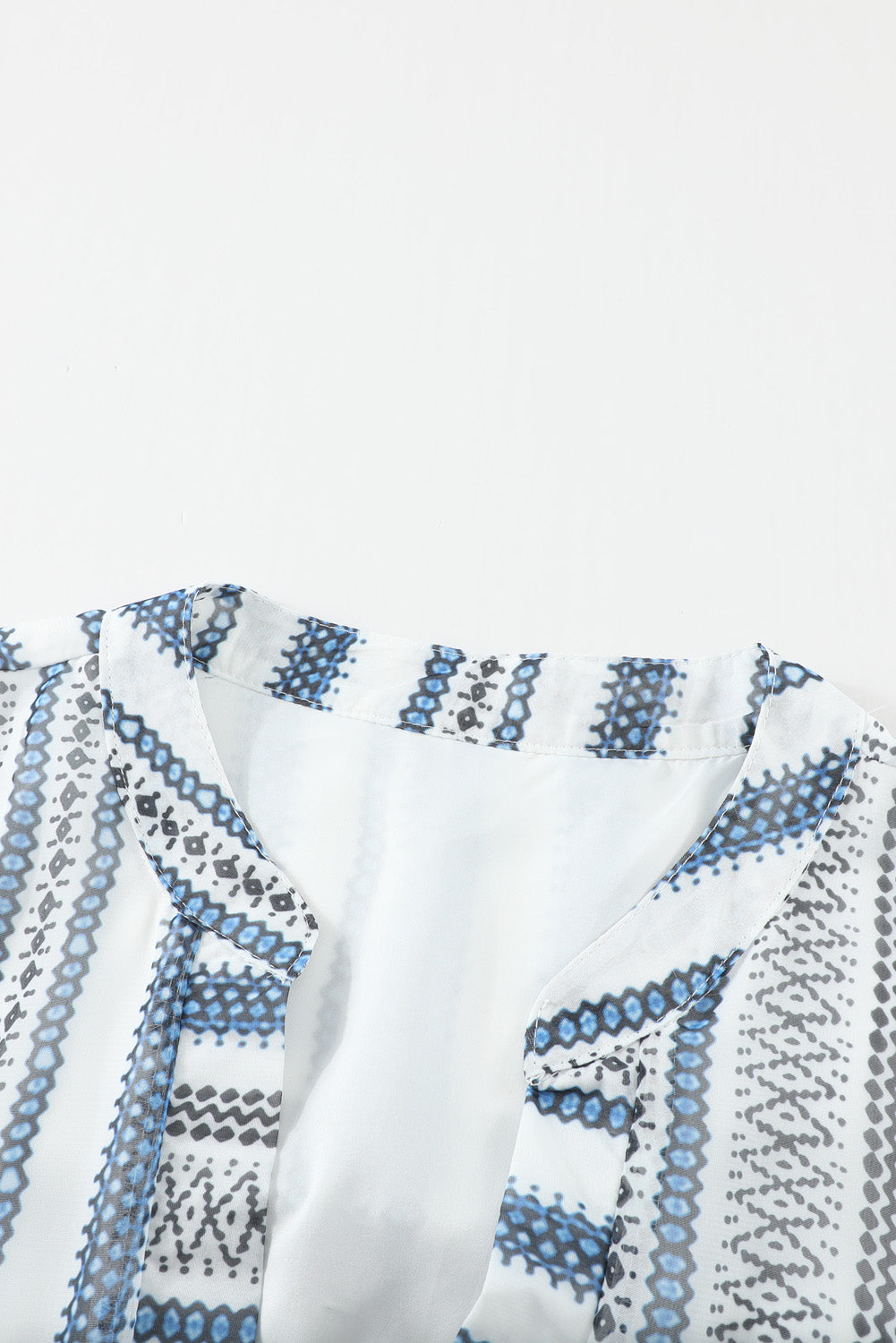 Green Chiffon Bell Sleeve Split V Neck Tunic Dress