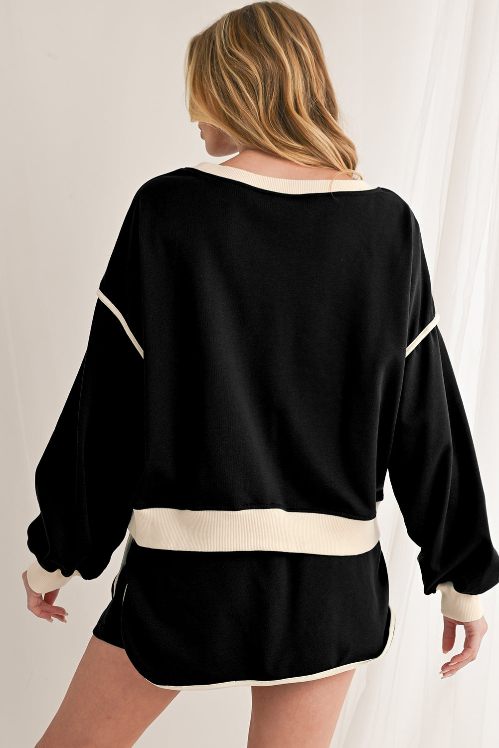 Rose Red Contrast Trim Loose Pullover and Lace-up Waist Shorts Set