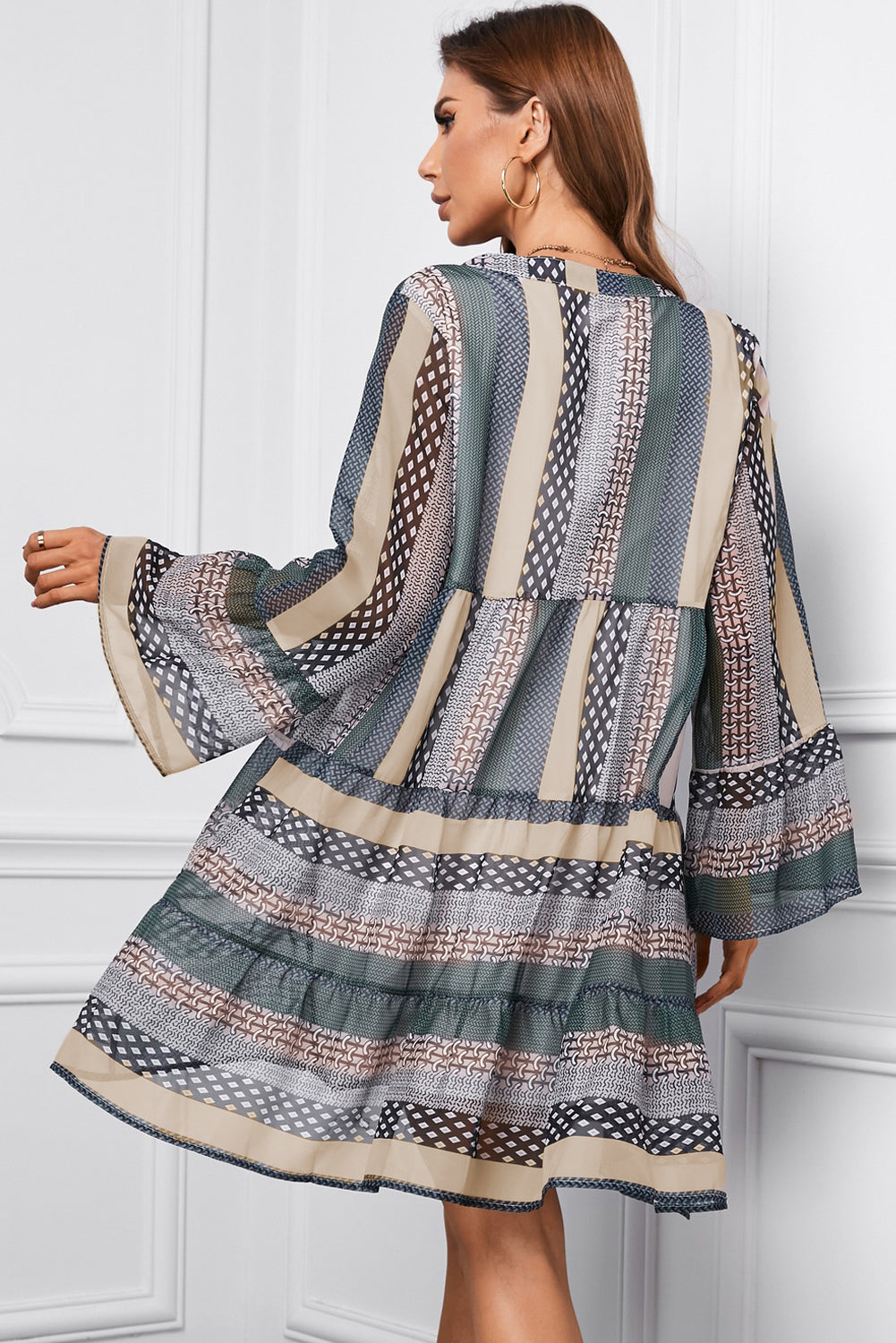 Green Chiffon Bell Sleeve Split V Neck Tunic Dress