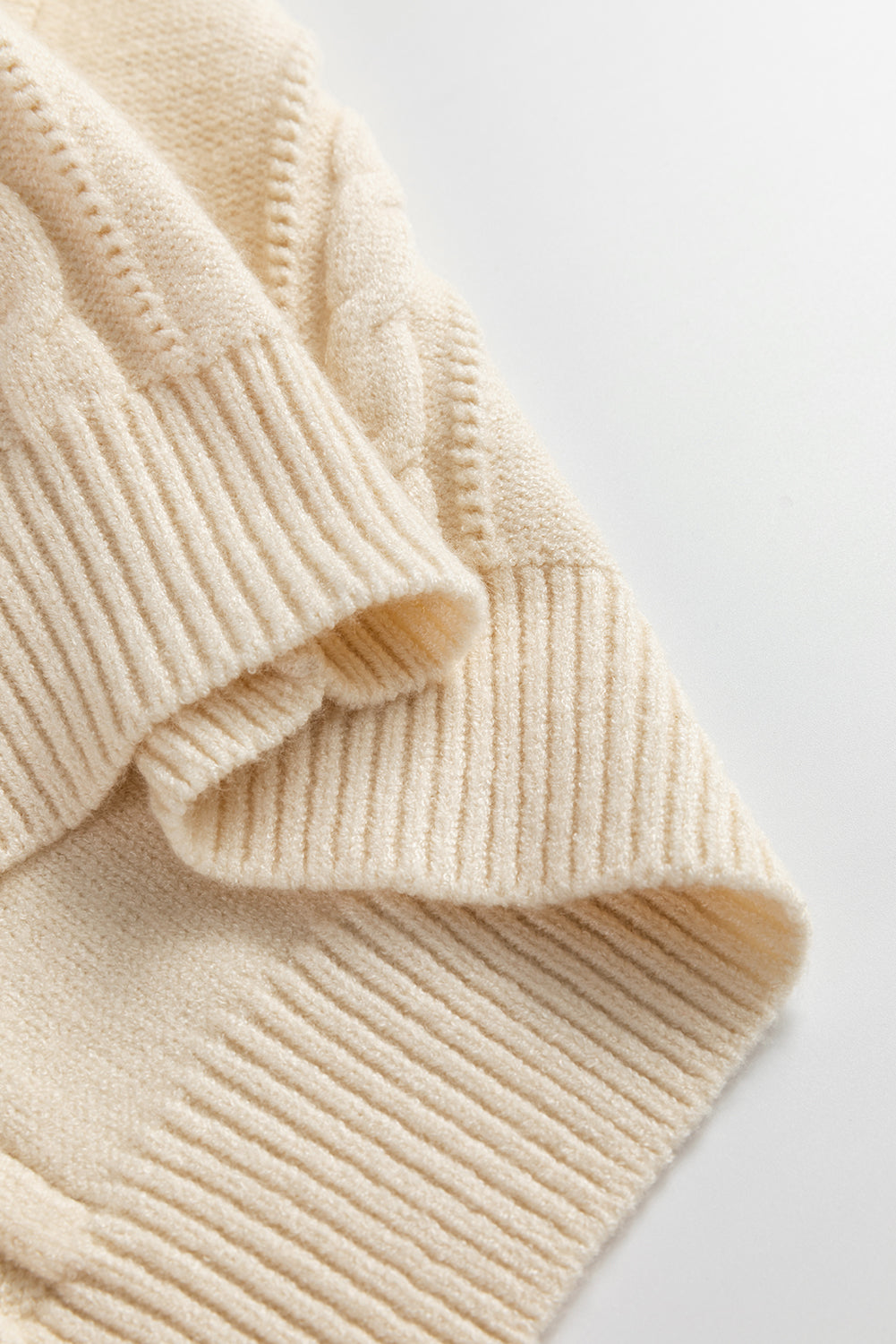 Jet Stream Embroidered Floral Cable Knit Vest Top