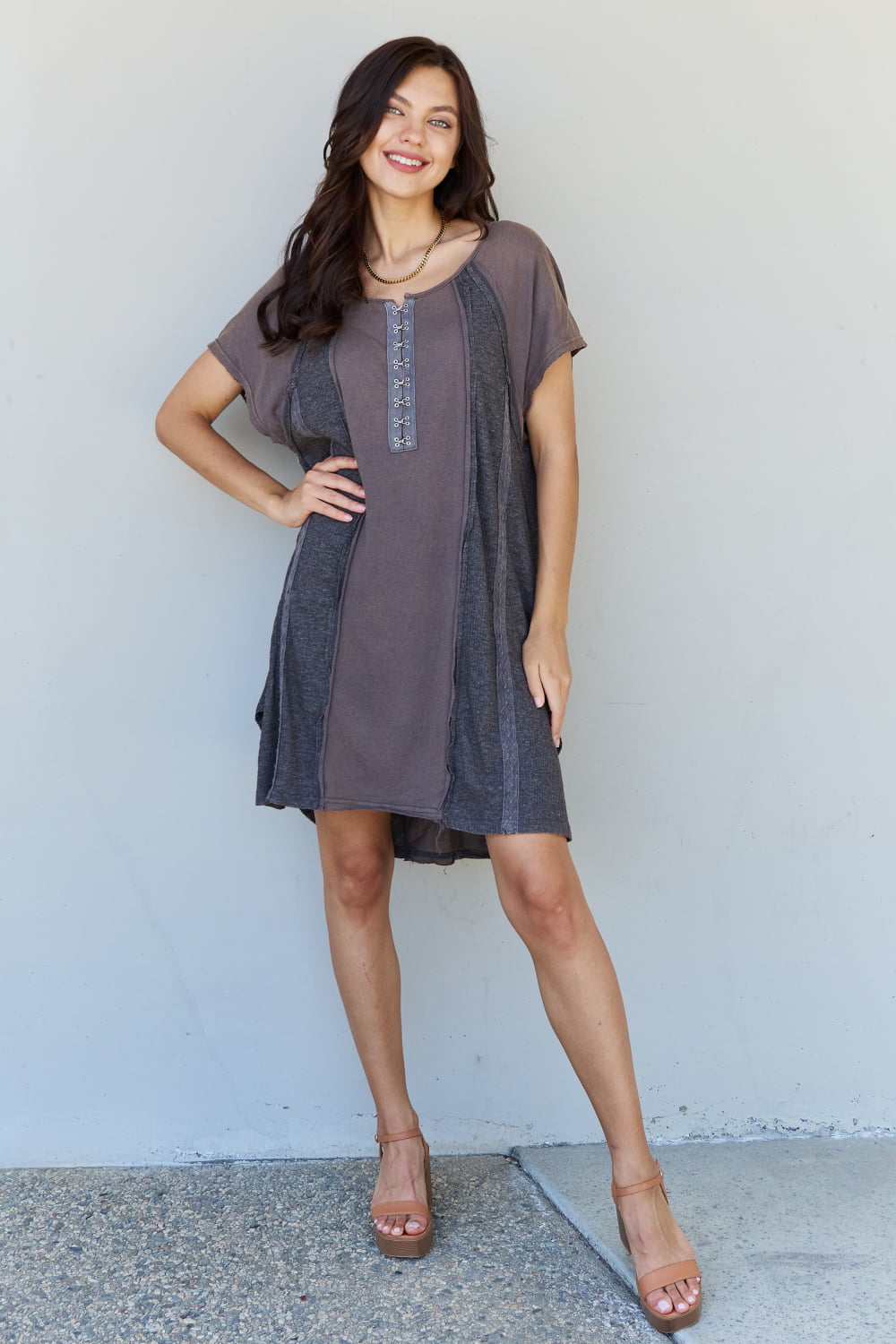 POL All Day Comfort Front Hook Contrast T-Shirt Dress in Mocha