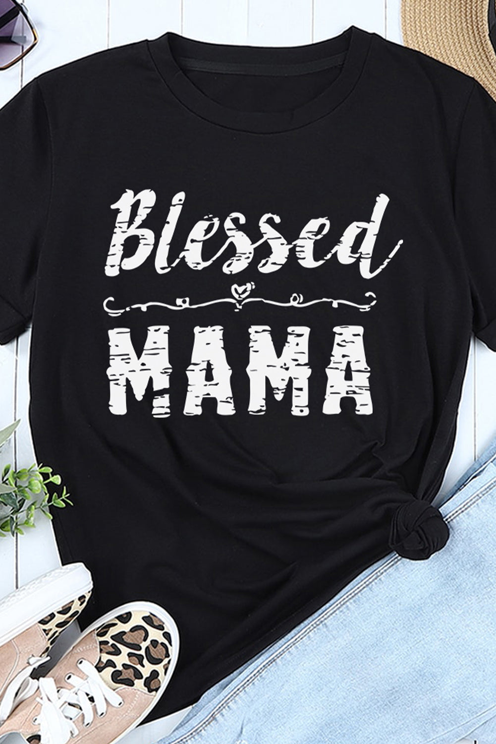 BLESSED MAMA Graphic Tee