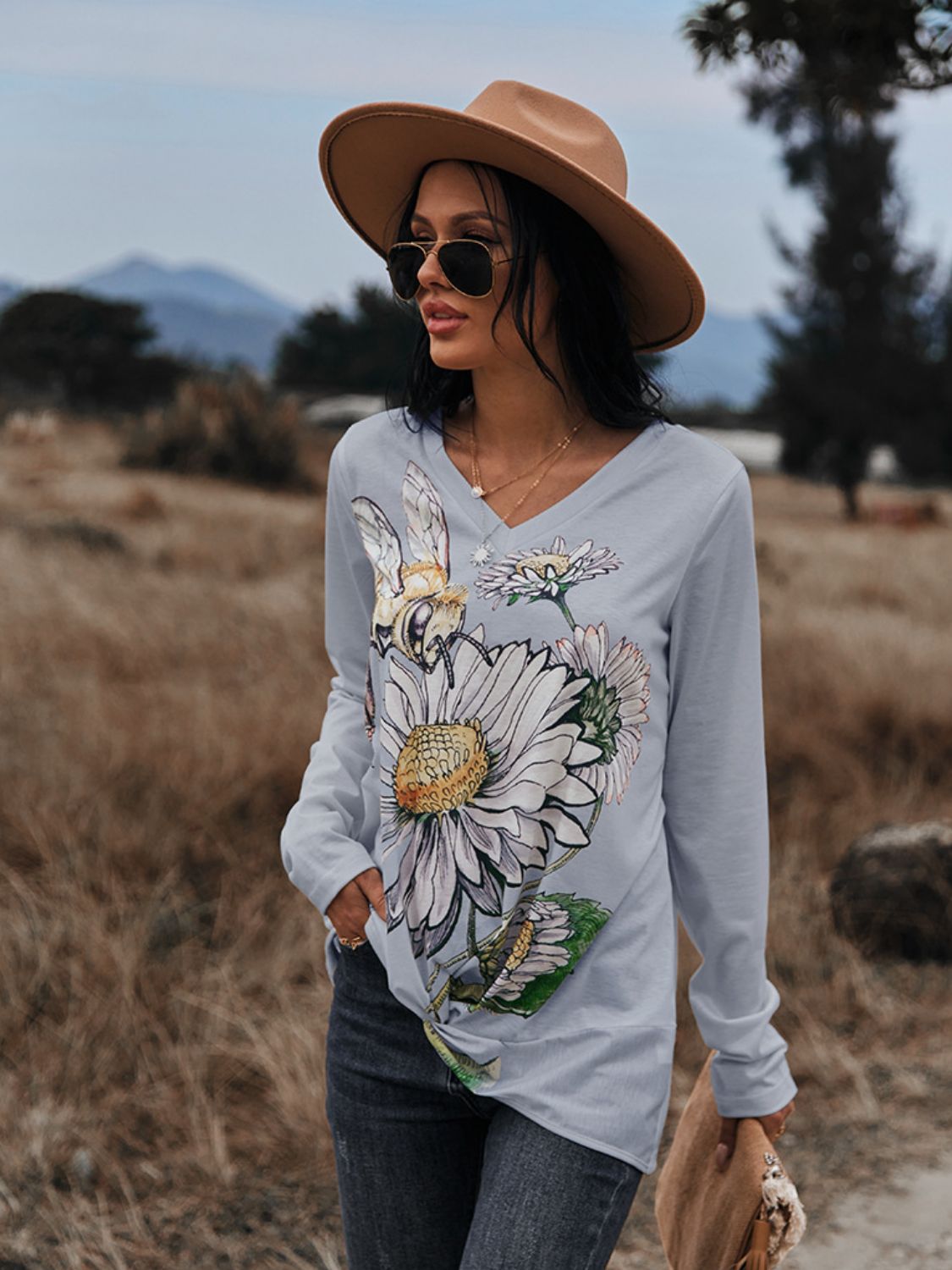 Floral Print Twisted V-Neck Long Sleeve Tee