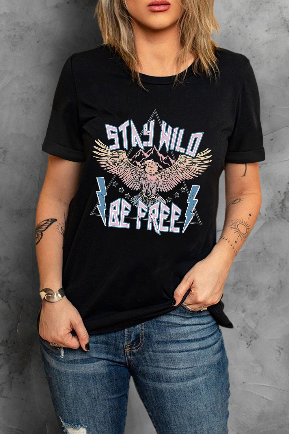 STAY WILD BE FREE Graphic Round Neck Tee