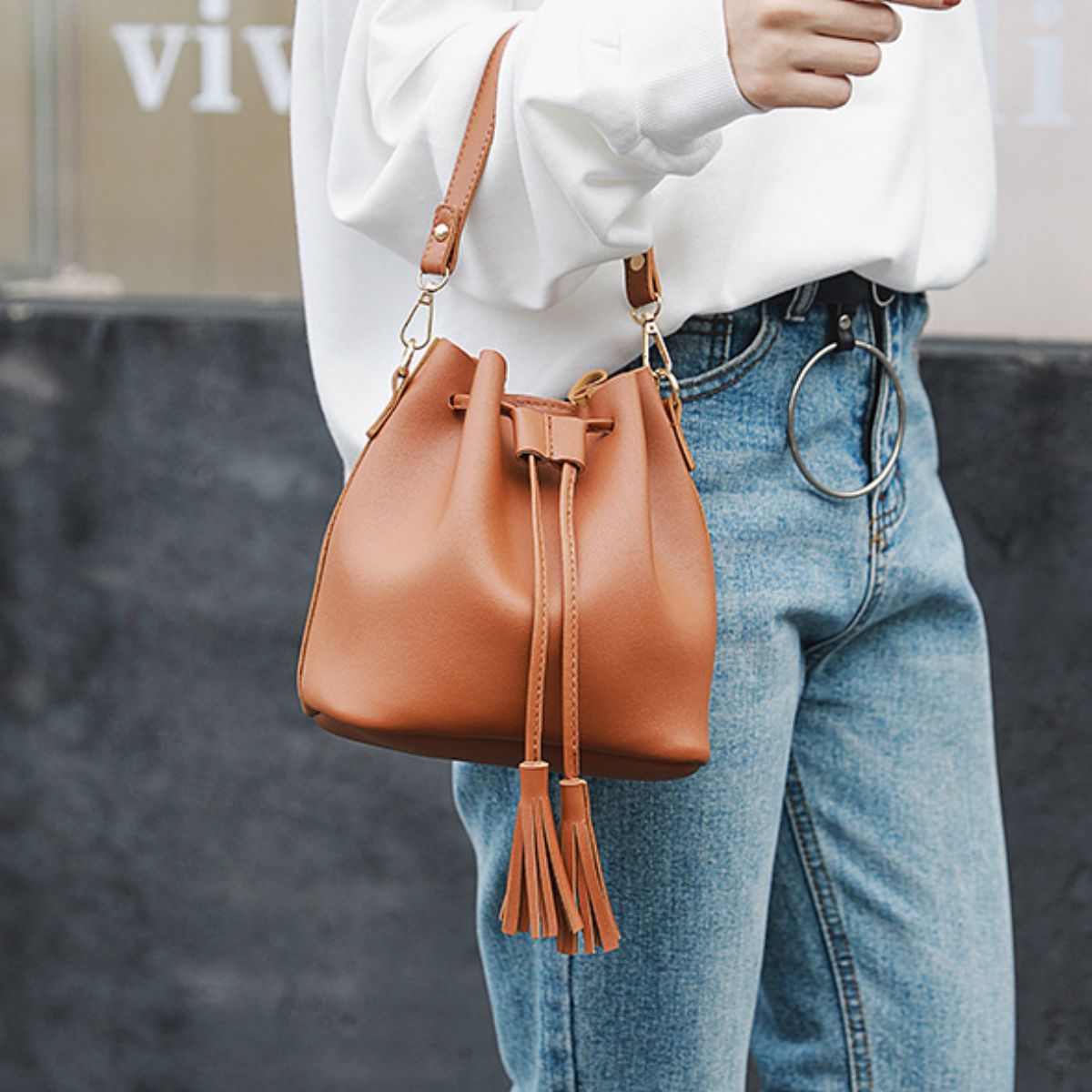 PU Leather Bucket Bag with Tassel